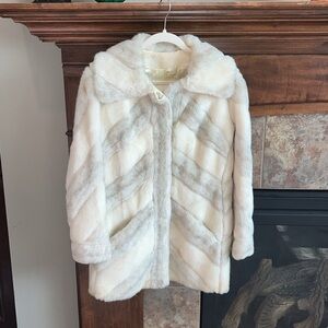 Vintage statement unique ivory chevron faux fur plush glamorous chic MCM coat M
